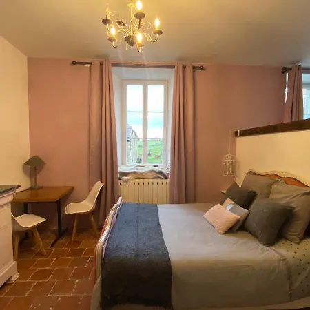 Nocleg ze śniadaniem Domaine Des Tours Vauquelin 3*