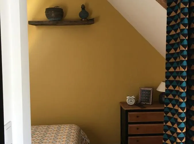 Domaine Des Tours Vauquelin 3*