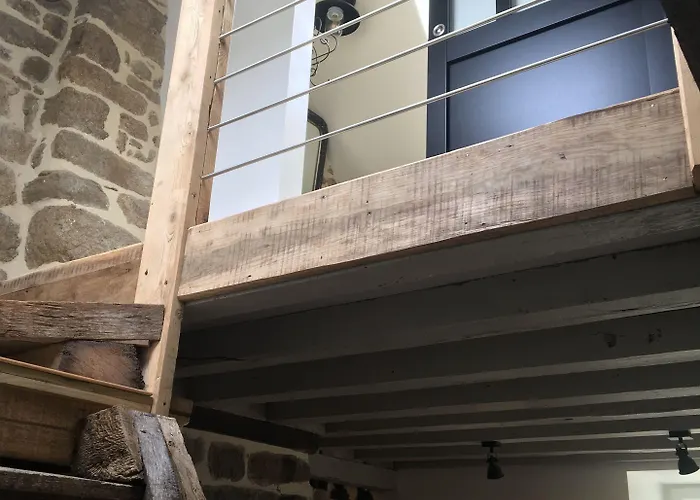 Domaine Des Tours Vauquelin Bed & Breakfast 3*