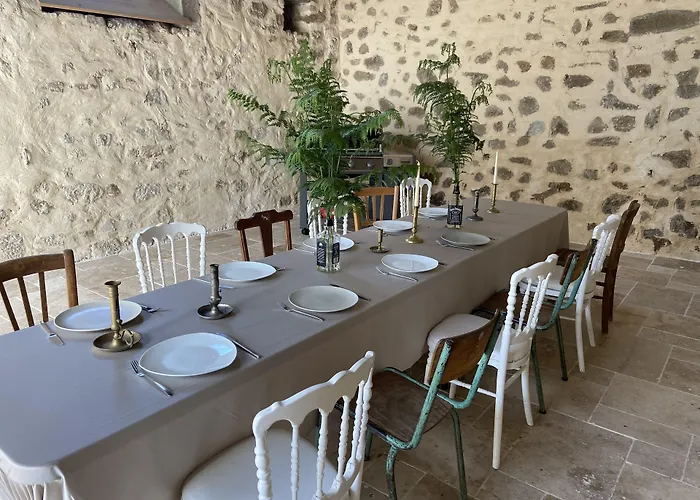 Bed & Breakfast Domaine Des Tours Vauquelin